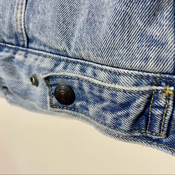 ❌SOLD❌Levi’s Sherpa Trucker Denim Jacket - Picture 8 of 8